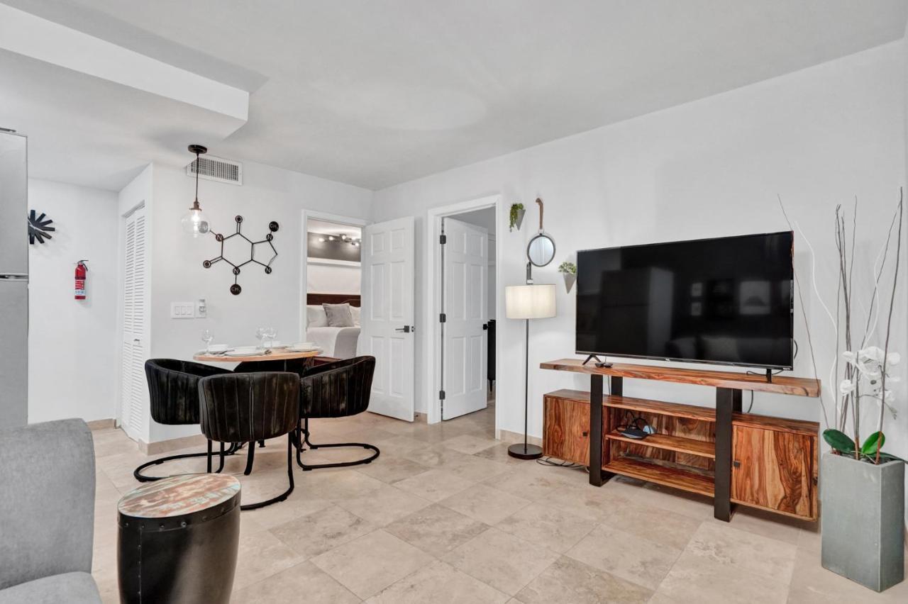 Ra Suites Pompano Beach Bagian luar foto
