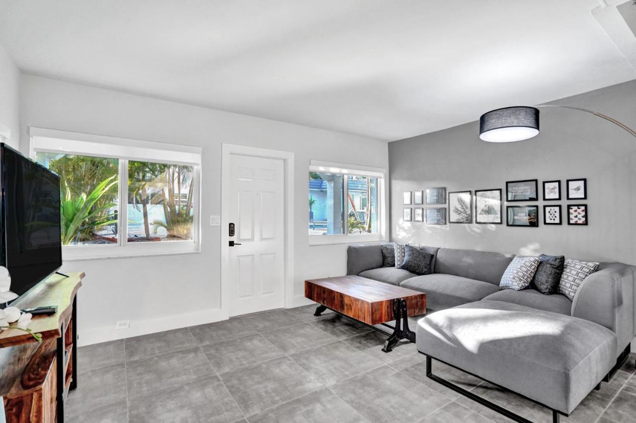 Ra Suites Pompano Beach Bagian luar foto