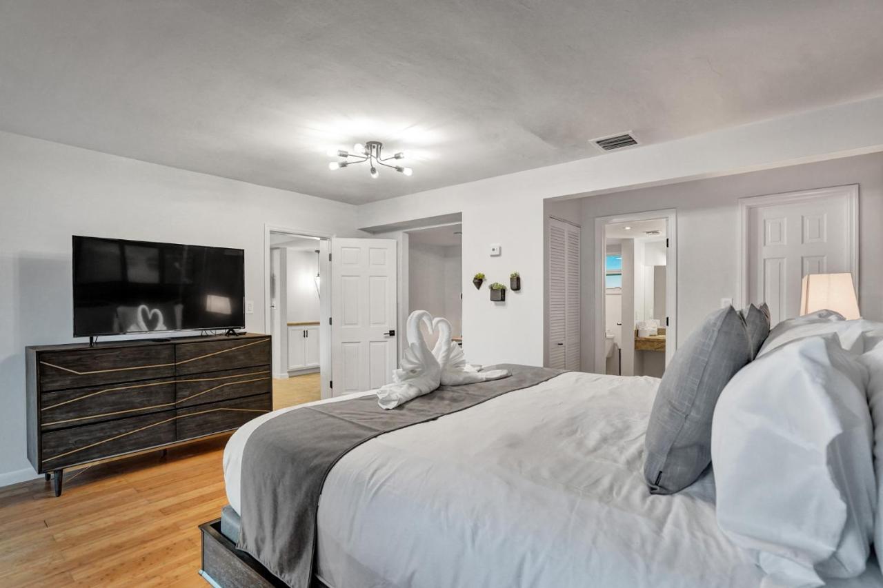 Ra Suites Pompano Beach Bagian luar foto