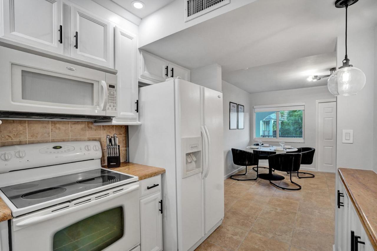 Ra Suites Pompano Beach Bagian luar foto