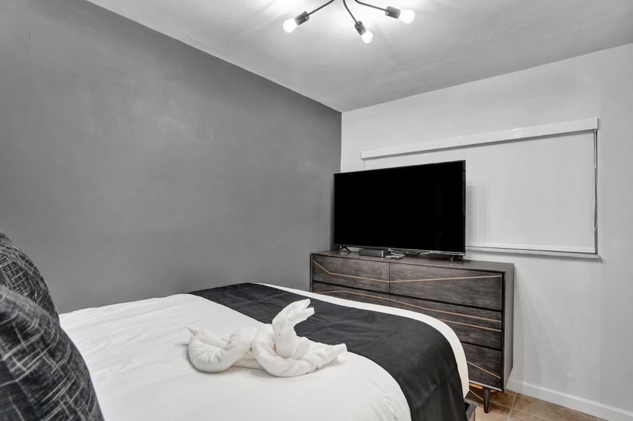 Ra Suites Pompano Beach Bagian luar foto
